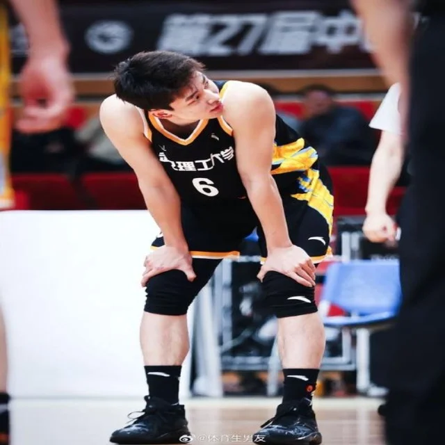 全球体育赛事资讯大盘点，中国运动员持续闪耀国际舞台